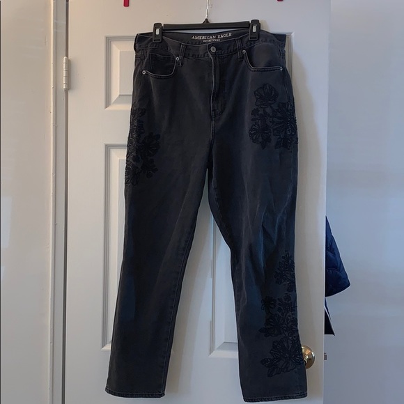 American Eagle Outfitters Denim - American Eagle Size 14 Black Floral Mom Jeans